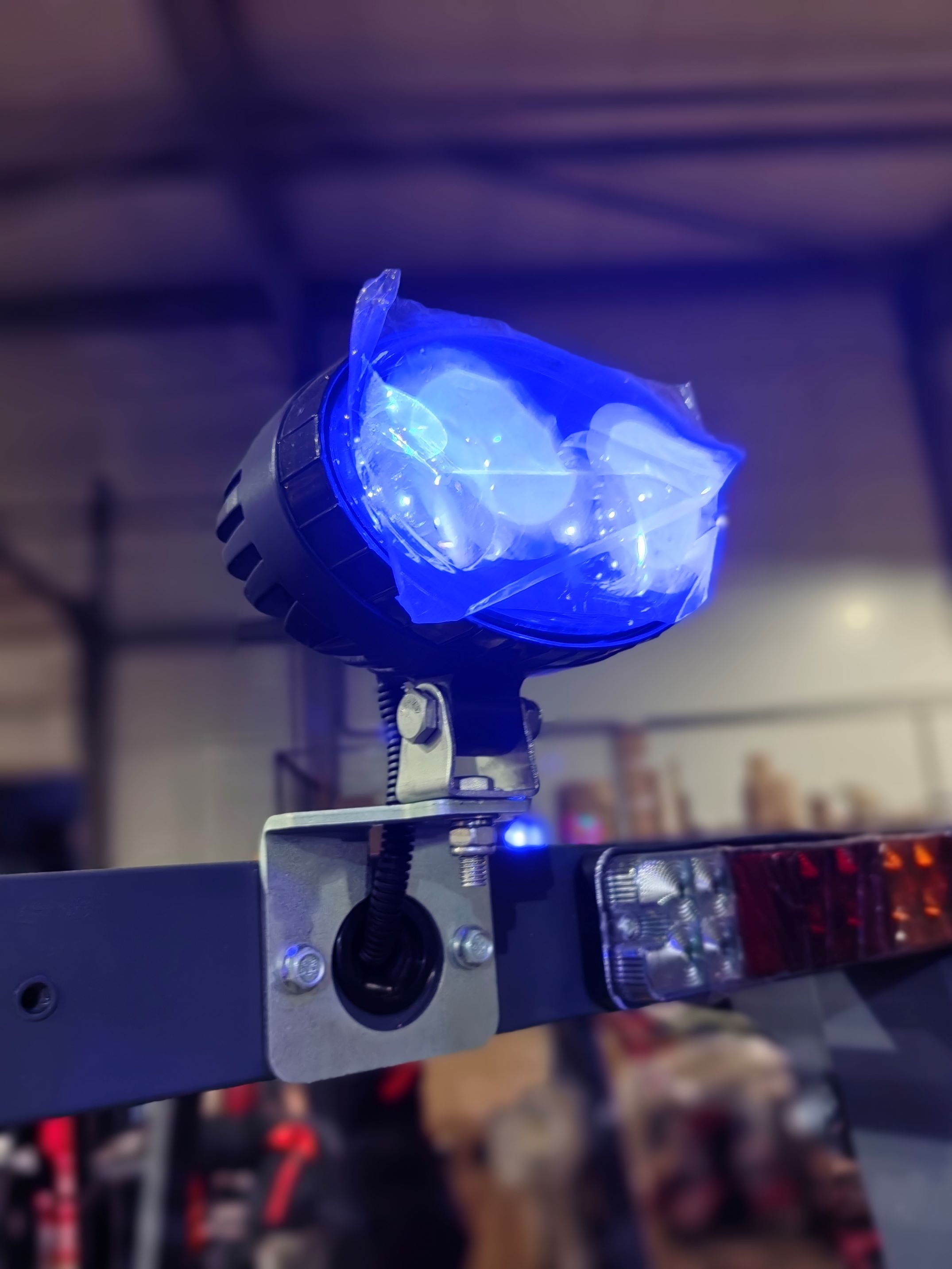 Электропoгрузчик 4х-опорный Aurora 2MK15 Li-ion