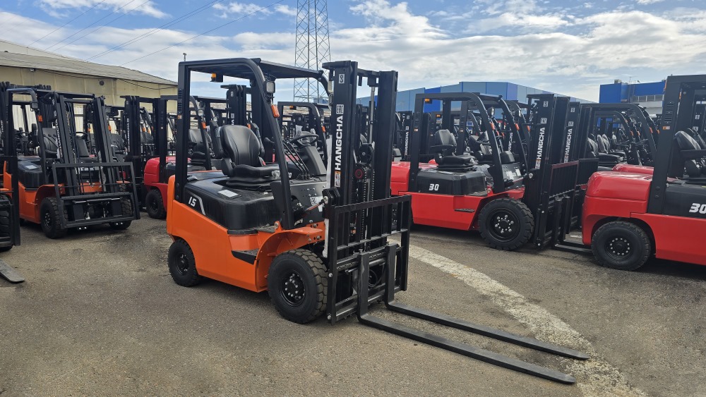 Дизельный погрузчик Hangcha CPCD15-A2G2