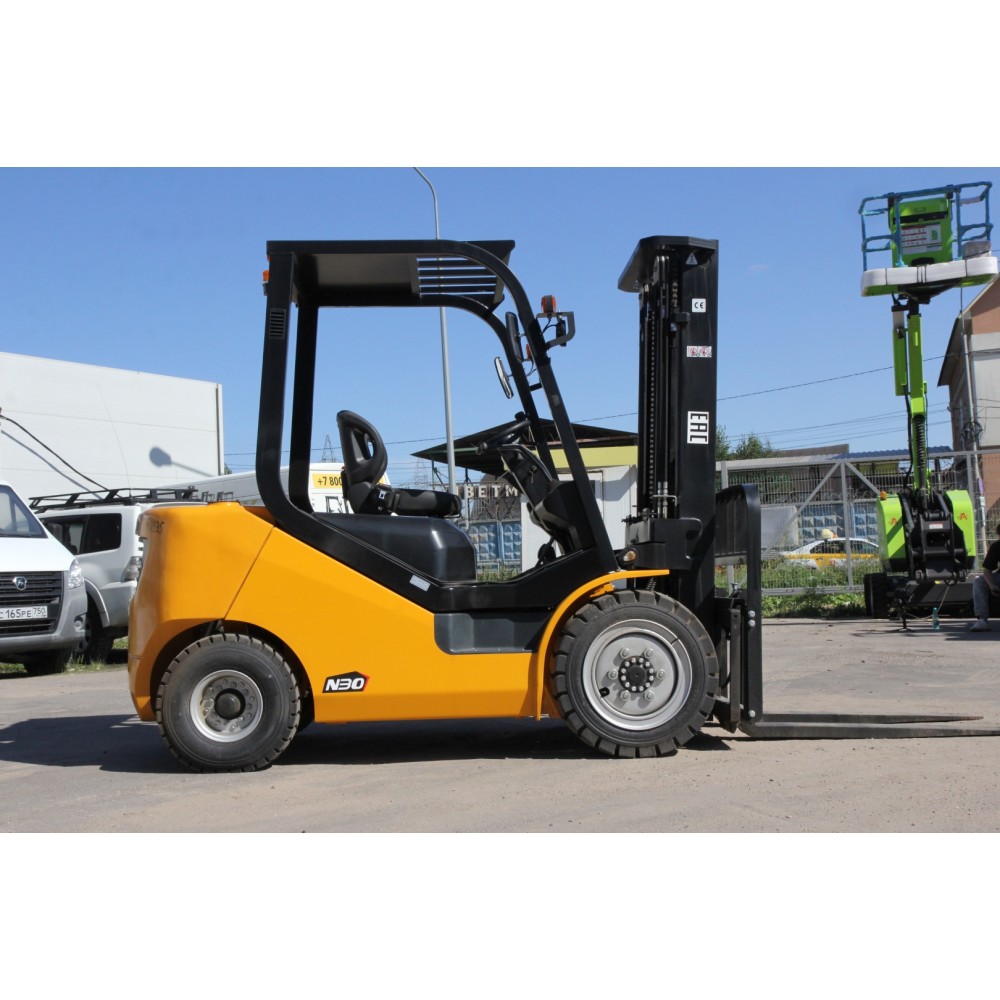 Дизельный погрузчик Aurora Forklift FD25T-NJB1