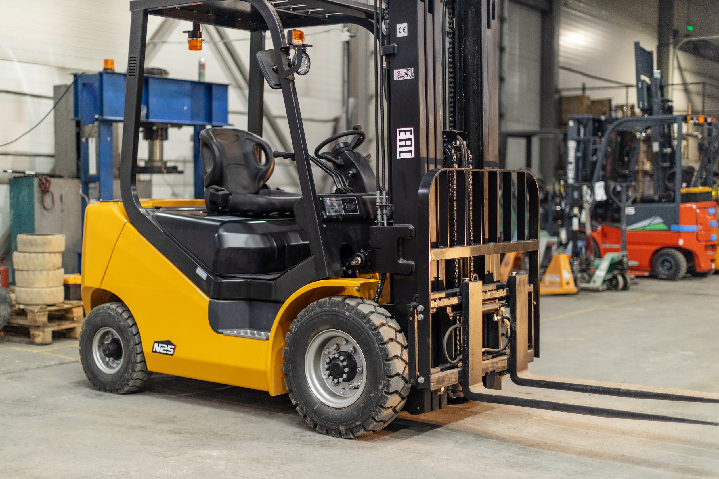 Дизельный погрузчик Aurora FD25T-NJB1 (UN)