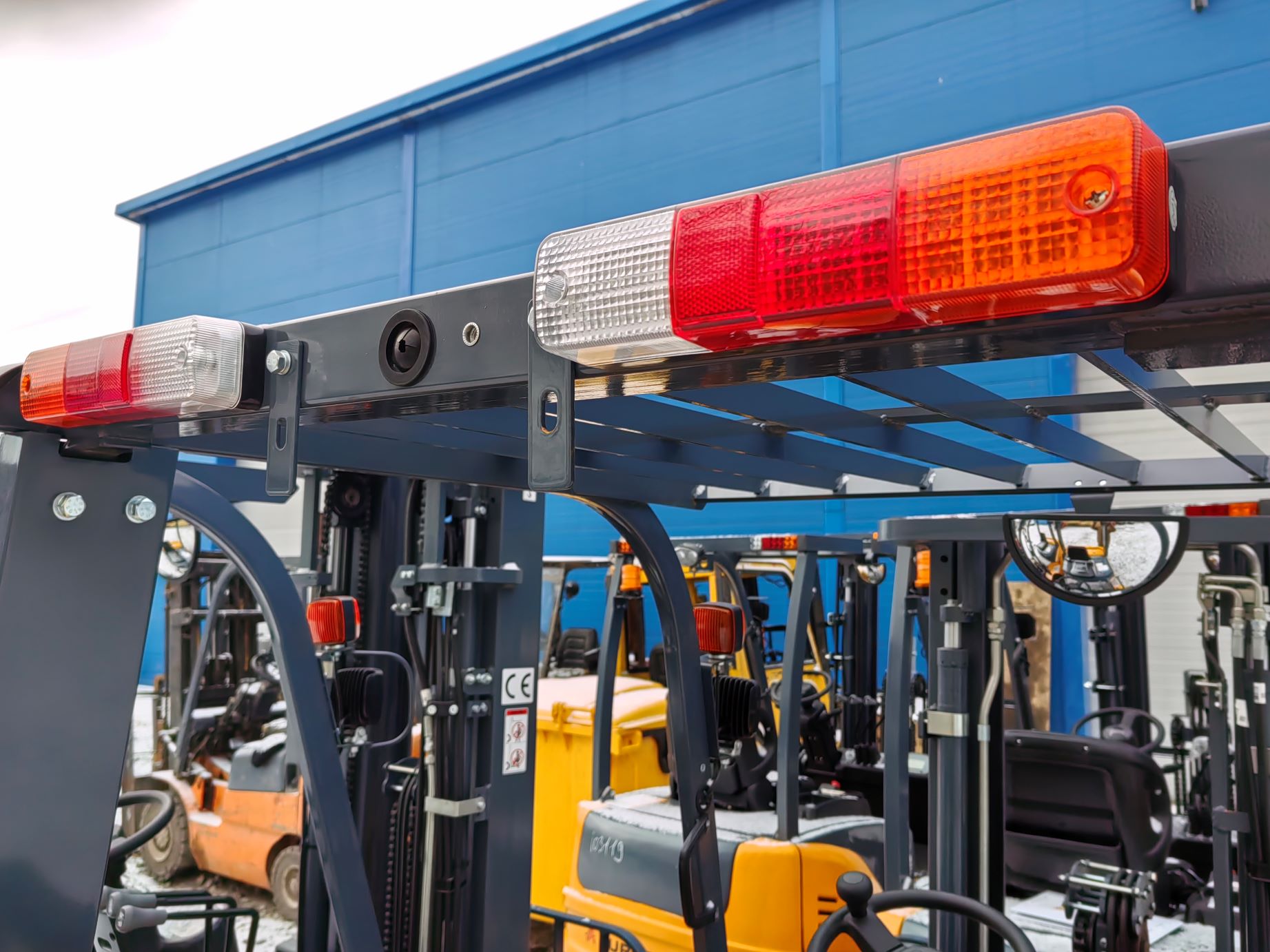 Дизельный погрузчик Aurora Forklift CPCD15