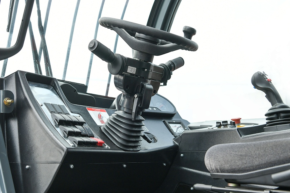 Телескопический погрузчик HELI 40H88-125-С3