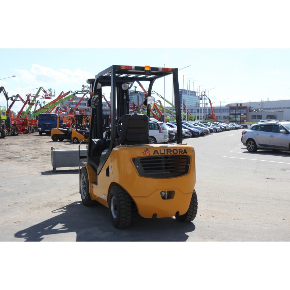 Дизельный погрузчик Aurora Forklift FD15T-NJB1