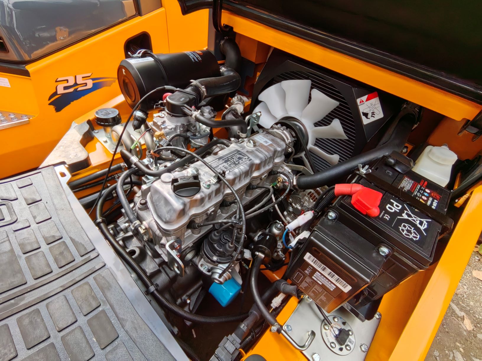 Бензиновый погрузчик Aurora Forklift CPQD20