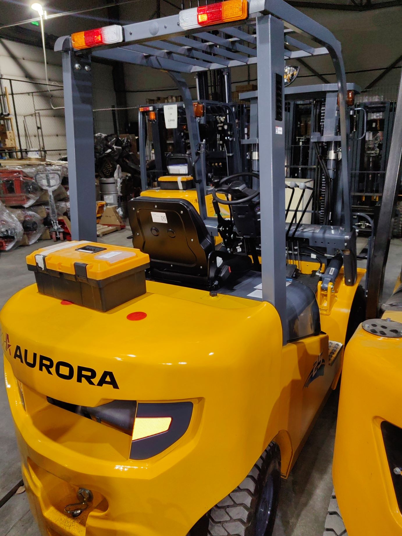 Дизeльный aвтопoгрузчик Aurora Forklift CPСD25