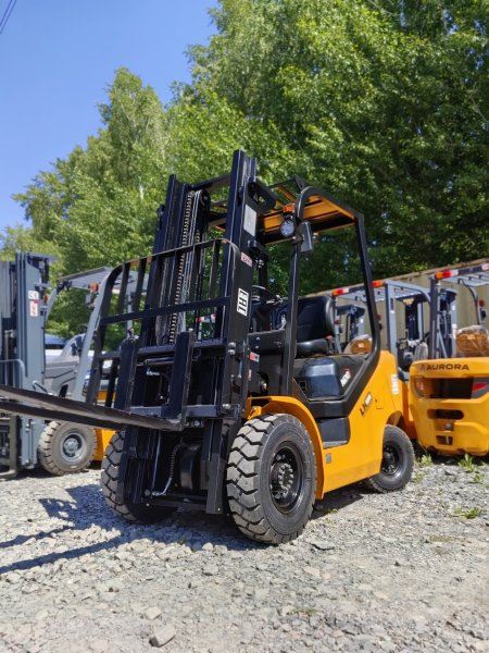 Электропогрузчик Aurora Forklift FB20-YNLZ2 на базе ДВС