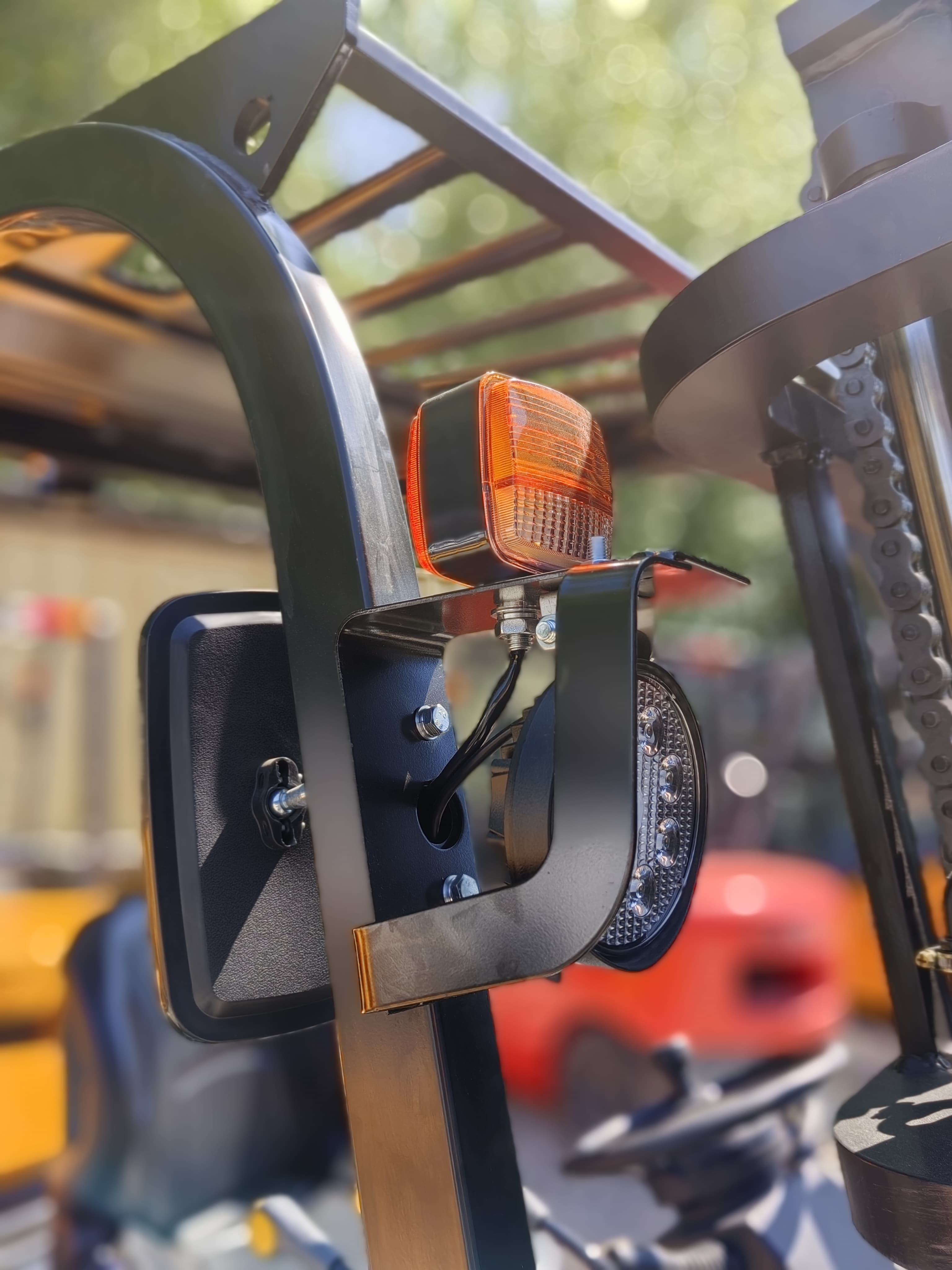 Электропогрузчик Aurora Forklift FB20-YNLZ2 на базе ДВС