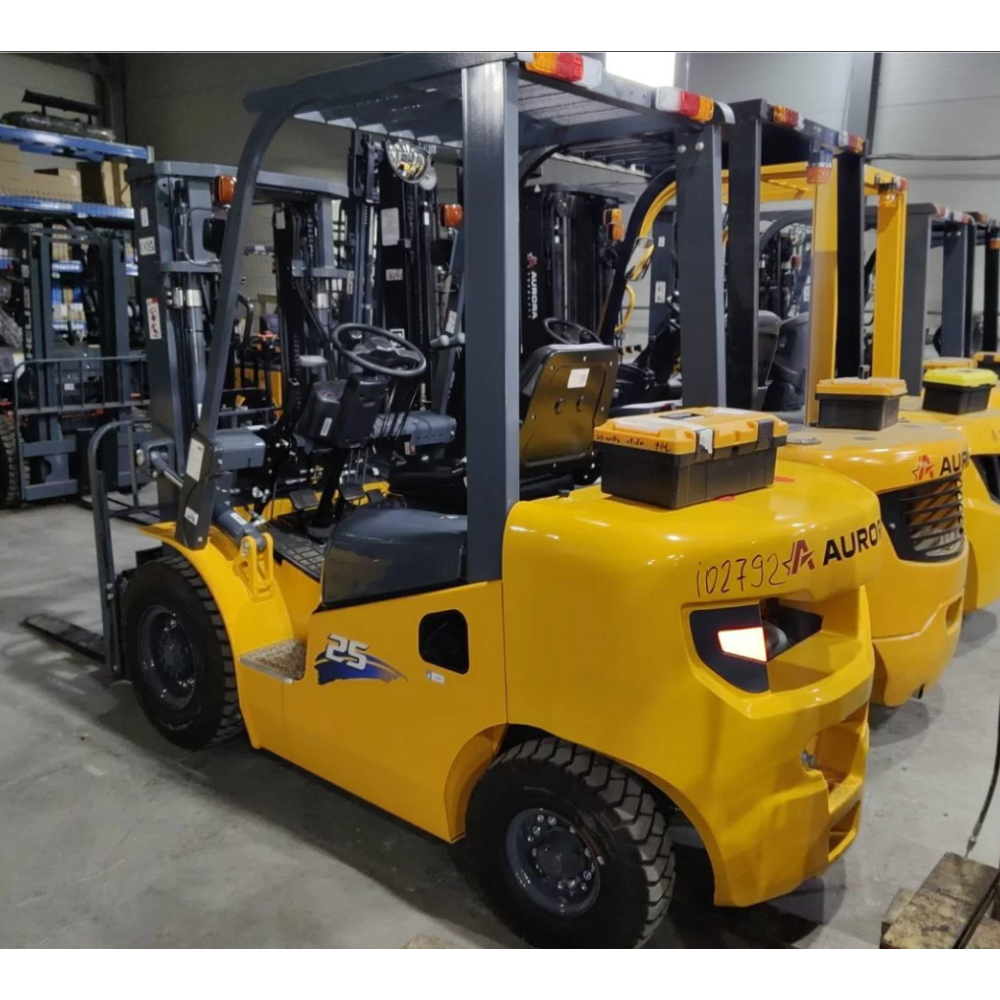 Дизeльный aвтопoгрузчик Aurora Forklift CPСD25
