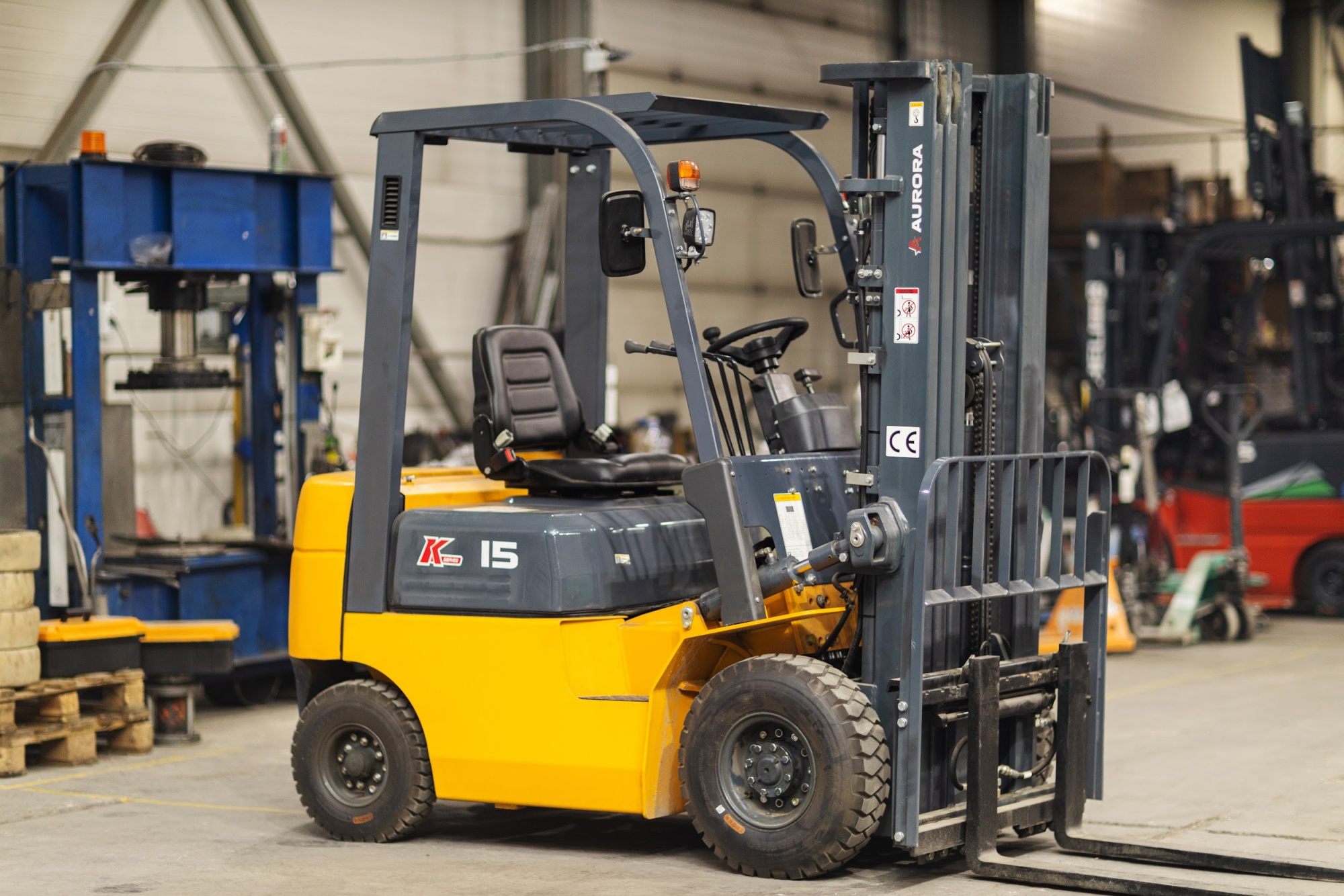 Дизельный автопогрузчик Aurora CPCD15