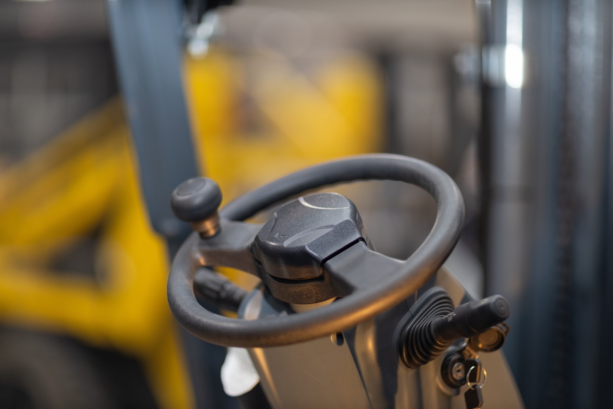 Электрoпогpузчик 4х-oпорный CРD15-A3Н4-M