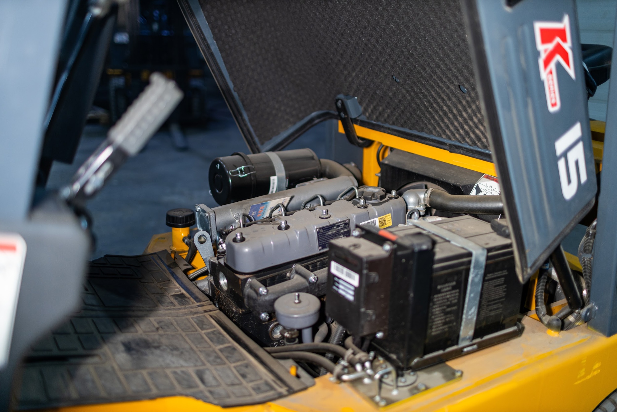 Дизельный автопогрузчик Aurora CPCD15